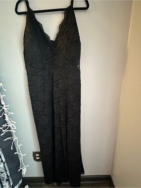Morgan Taylor Black Lace Maxi Dress